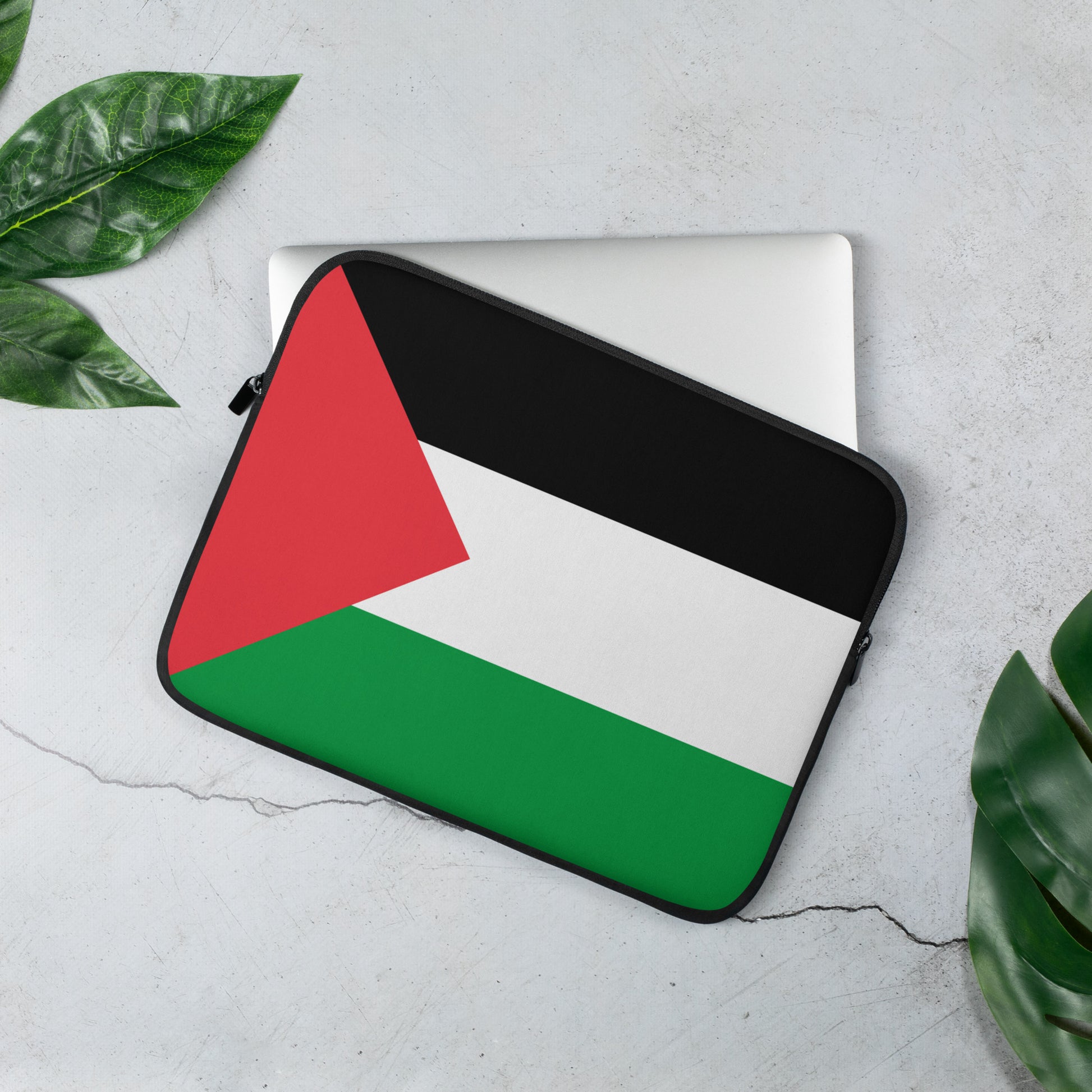 Eco-friendly Palestine Flag laptop sleeve with faux fur interior lining and padded zipper binding for scratch protection
